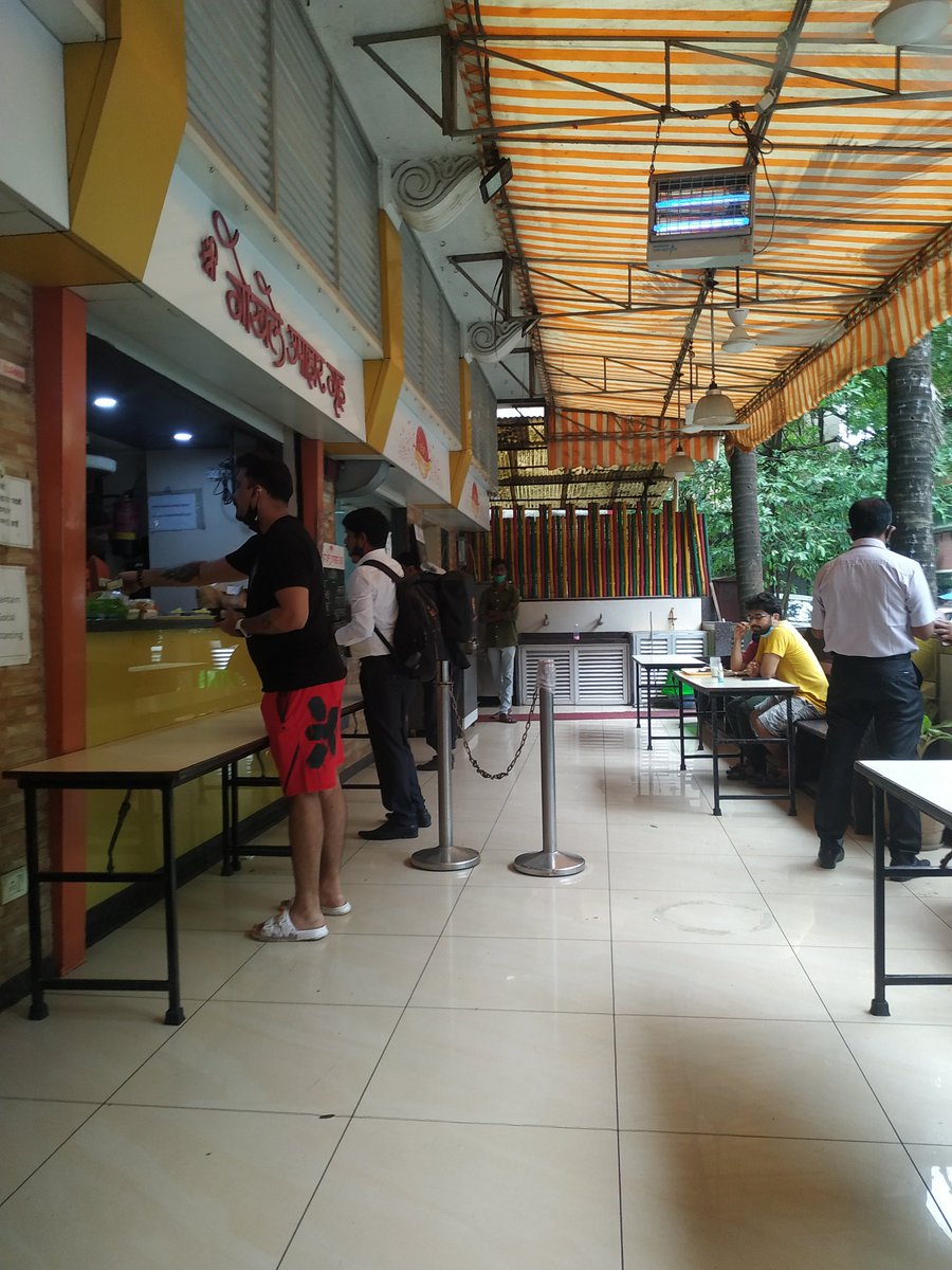 Who all love this place for Authentic Maharashtrian breakfast #Thane #Food #authentic #loveforfood