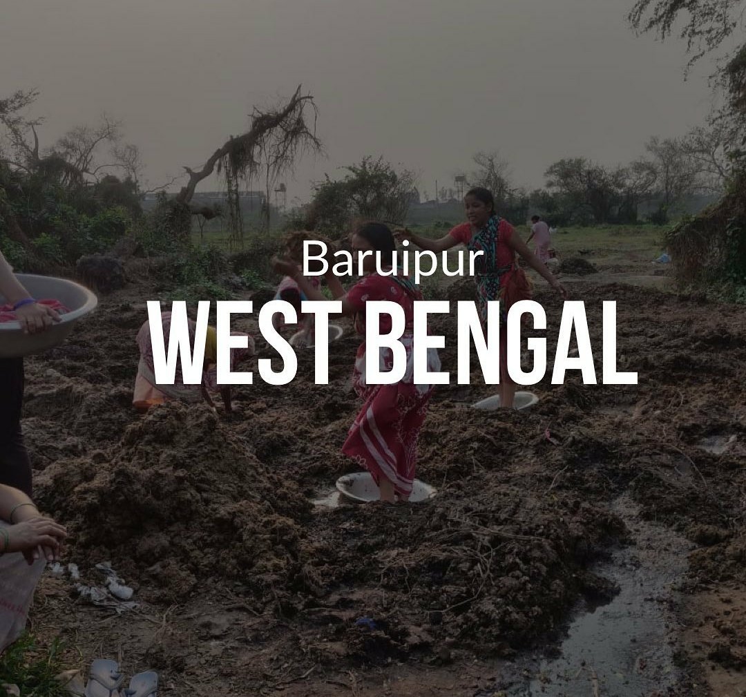SquadPads's tweet photo. Pragyaa stepped out early morning to spend time with the women in Baruipur, West Bengal.A menstrual hygiene session, training on menstrual cups, distributing padsshe returned home .. more determined to do more.
#menstrualcups #sanitarypads #padsquad #padsquadder #Kolkata https://t.co/3ra07B8Tcc