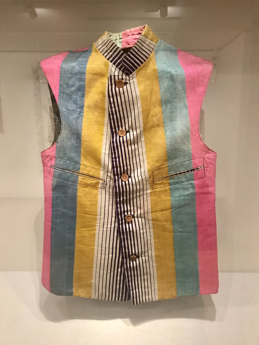 DemocracyTalk's tweet photo. The Asian Collection at the @NGVMelbourne is a feast for the eyes, with objects ranging from the grand to the humble - well worth a visit
#OpenMelbourne https://t.co/O6Tum2mt8T