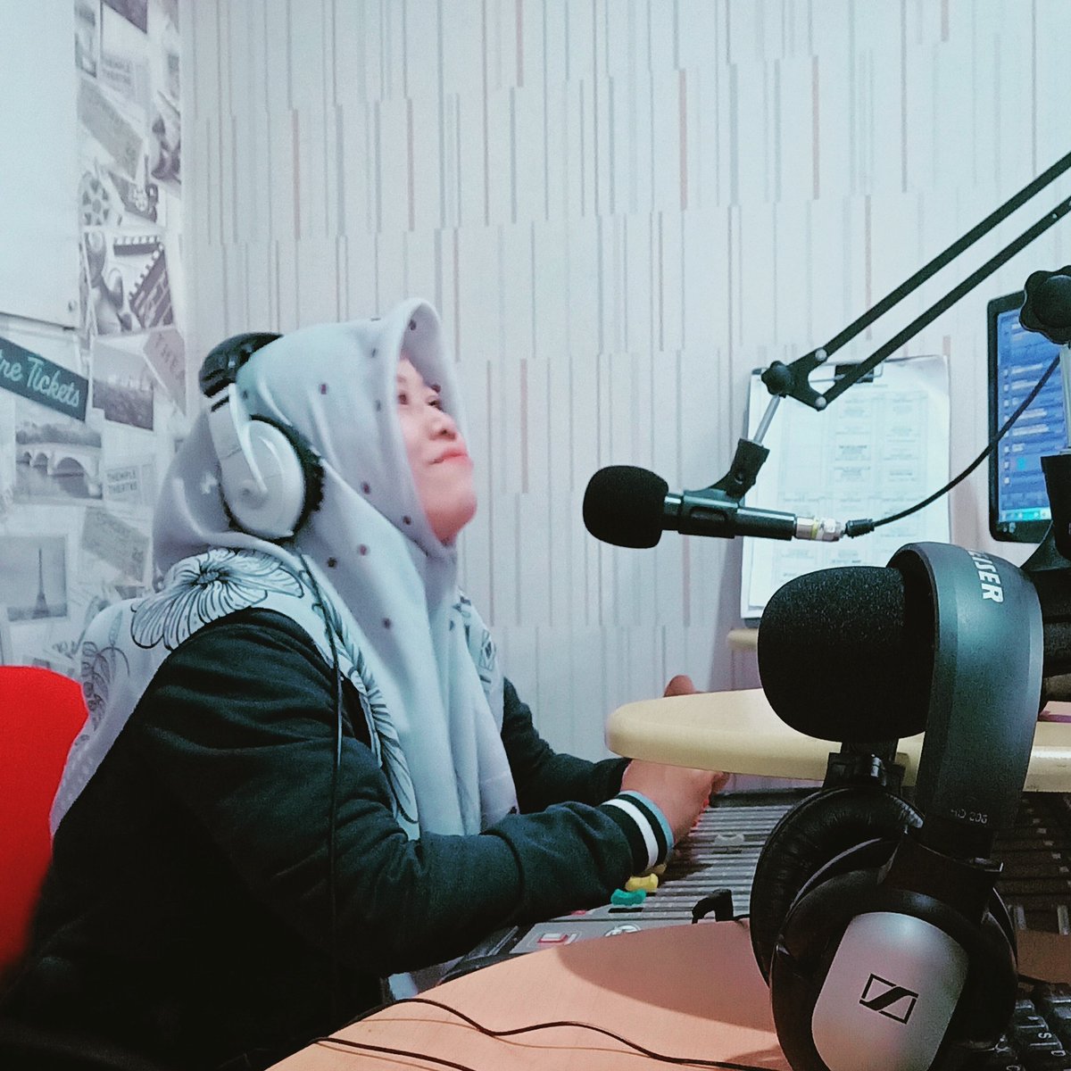 #Banten_Gueer_Dangfut 
<a href="/Resipw2/">Resipanggungrawi2</a>  merapat sampe jam 4 sore