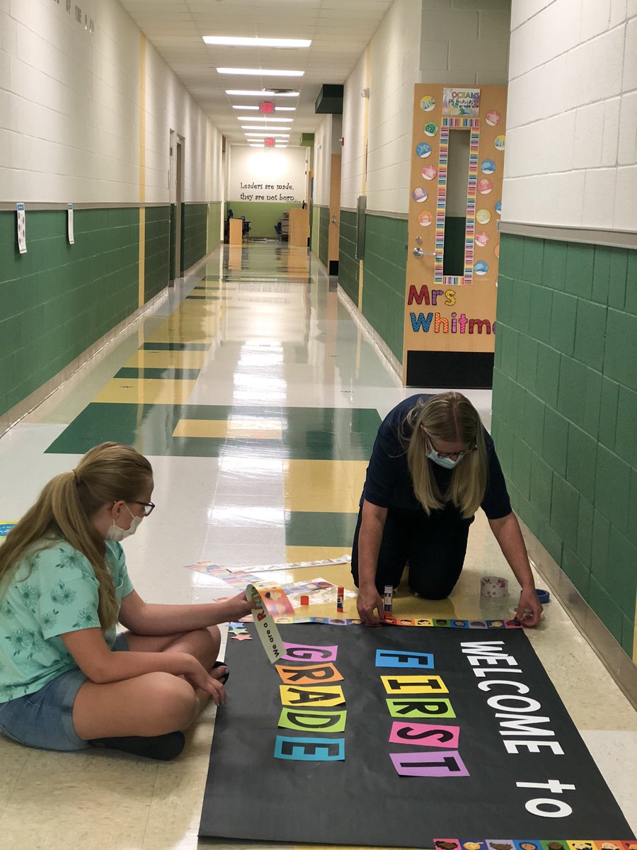 ctavares_20's tweet photo. Welcome to 1st Grade, Otters! Weβve been busy preparing for your arrival @lakemyra! #ReadySetGoals #BeTheLight #LEADbyexample π‘π« https://t.co/ieJvOsxHYD