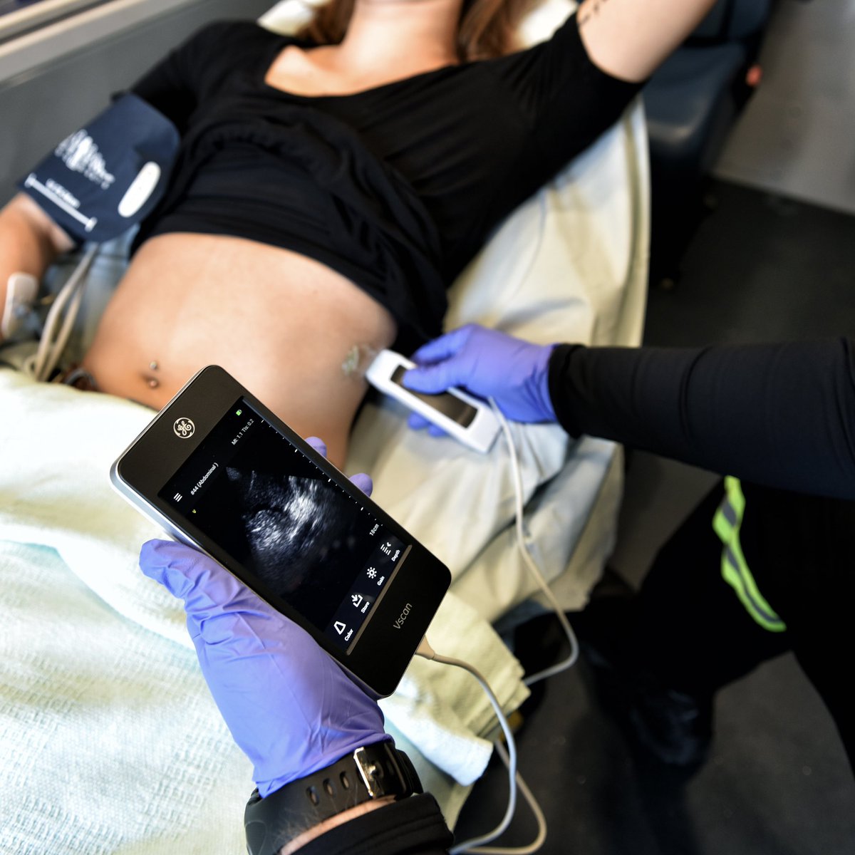 <a href="/rookiemedic22/">Esther</a> <a href="/ryanparry01/">Ryan Parry</a> @WDLifeflight1 <a href="/BBaumber/">Brad Baumber</a> <a href="/LavergneNatalie/">Natalie Lavergne</a> <a href="/cnuhackett/">Sean Hackett</a> <a href="/williatar/">Tara Williams</a> <a href="/Medibrat/">Bex</a> <a href="/StopDropSmolder/">Mike Tesarski</a> <a href="/cjlanos/">Chelsea Lanos</a> <a href="/Paramedic_Matt/">Matt Cruchet</a> <a href="/McNallyProject/">McNally Project for Paramedicine Research</a> <a href="/alan_batt/">Alanna Battle</a> <a href="/IanR_Drennan/">Ian Drennan</a> @Tyne_River @PollyFordJones <a href="/PatrickSuthers/">Patrick</a> Thanks for the @, Esther! That’s a great group to be tagged with!

I will mention, while I’m passionate about Community Paramedicine and I do perform palliative care in my practice, it is hardly my area of expertise… 🤯
But <a href="/ParamedicPOCUS/">Paramedic Ultrasound</a> definitely is!