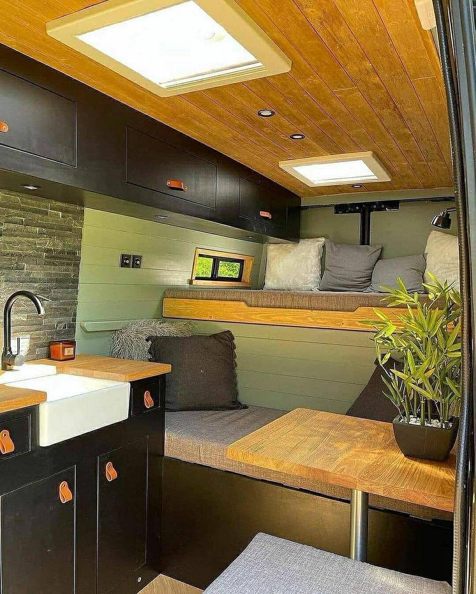 vanlifia's tweet photo. Very interesting selection of textures and materials. Unusual for a van build, but not any less pleasant.
.
๐ธ by @resetandchill_campers
.
#campervan #vanlifia #vwcampervan #vanlifeproject #vanlifeideas #vanlifemovement #vanbuild #vanlifediaries #vanlifemagazine #campervanlife https://t.co/UJoW7zykrJ