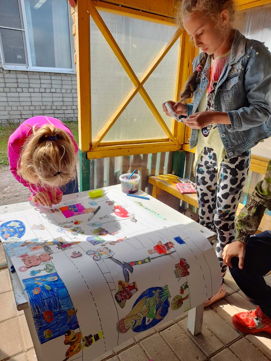 srcnes1's tweet image. #mspno «Светофория», где каждый участник вспомнил о правилах дорожного движения. Ребята приняли участие в конкурсе плакатов «Пусть дорога будет безопасной».