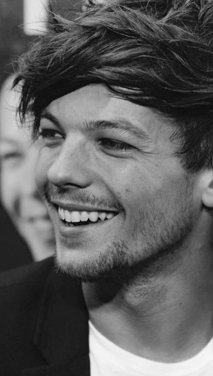 kozmic_blues369's tweet photo. #Goodmorningtoeveryone but especially to this beautiful boy...🌻
Thank you @Louis_Tomlinson for being the way you are❤
#TheAwayFromHomeFestival https://t.co/96VSJhGQZ2