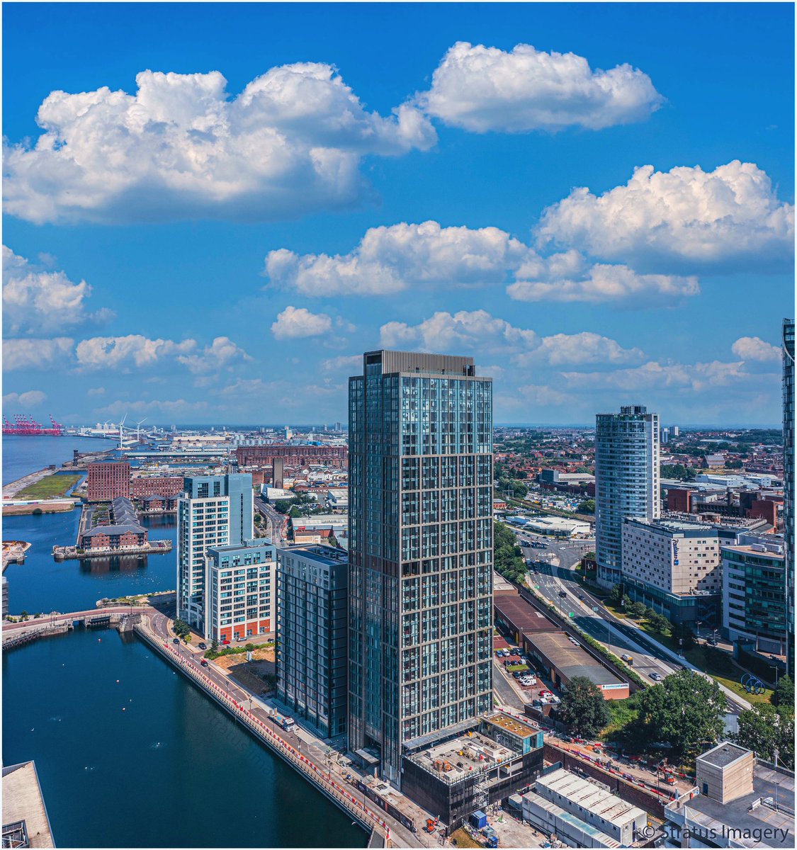 Lexington nearing completion 👷🏻‍♂️🏗 Have a construction project coming up want that look above the rest then please get in touch ground &amp; aerial imagery CAA authorisation insured legal stratusimagery.co.uk #liverpool #Construction <a href="/YOLiverpool/">K E V yoliverpool</a> <a href="/realrobinjmac65/">@realrobinjmac65</a> <a href="/angiesliverpool/">Angies Liverpool</a>