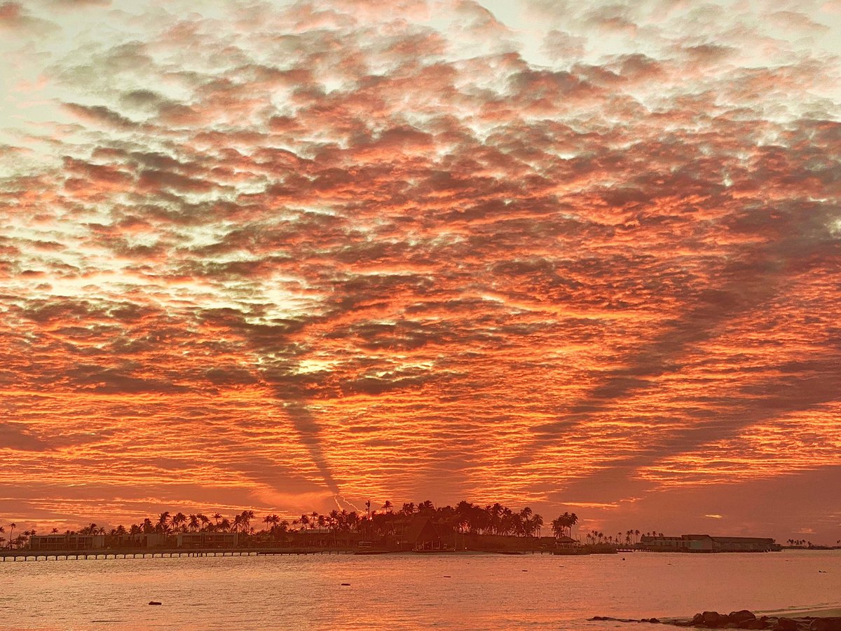 With an Aahan (new sunrise) like this, what else can we feel except gratitude, contentment and inspiration to do something good and make use of one’s day.