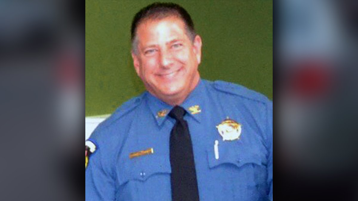 A former police chief was accused after a father told police he tried drowning his baby in a pond. After diving in to save the baby, the chief returned to the police station, punched the handcuffed father and told him, "You deserve to die."wave3.com/2021/07/30/ex-…