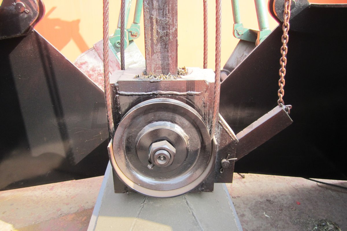 DGCRANES's tweet image. 3sets of Single Rope Mechanical #Grab were exported to #Philippines

#DGCRANE #OrangePeelGrab #OrangePeelGrabBucket #OrangePeelGrapple #OrangePeelBucket #OrangeGrapple #PolypGrab #PeelGrab #5TineGrab