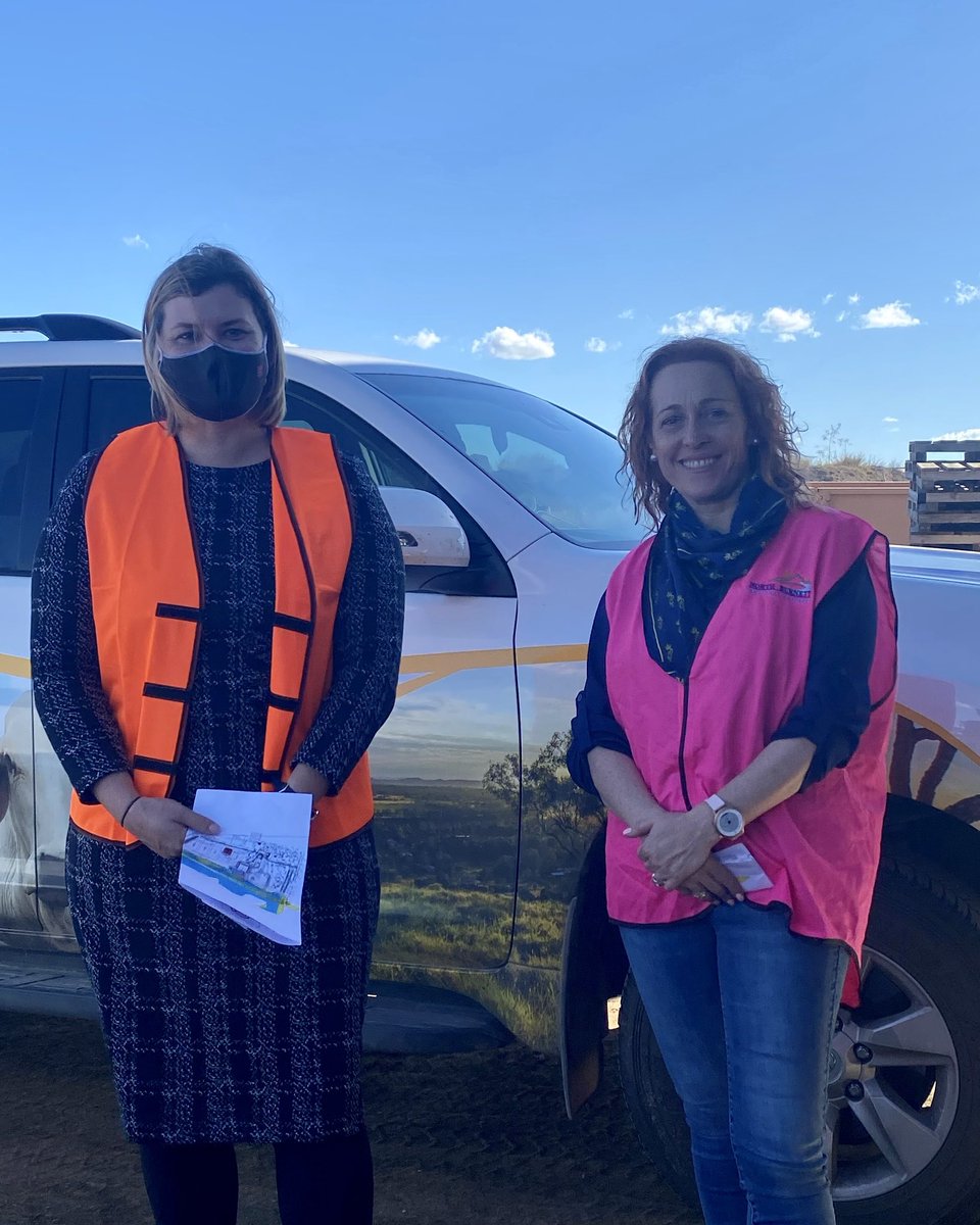 Yesterday we took the opportunity to welcome <a href="/NikkiBoydMP/">Nikki Boyd MP</a> to our region and discuss the challenges we face as we fight for long-term sustainability. We continue to work to further our movement for long term sustainability for LG in Qld.
<a href="/MayorNBQLD/">Rachel Chambers</a> <a href="/LGAQ/">Local Government Association of Queensland</a> <a href="/ALGAcomms/">ALGA</a>