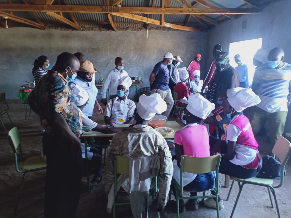 SheavesC's tweet image. Great initiative for the North Eastern Counties in conjuction with the Conservencies @NRT_Kenya Providing #YouthSkillDevelopment that is locally engineered, sustainable and transformative for the #RuralYouth @beadworkskenya The 2nd and 3rd cohort graduate today! Congratulations!
