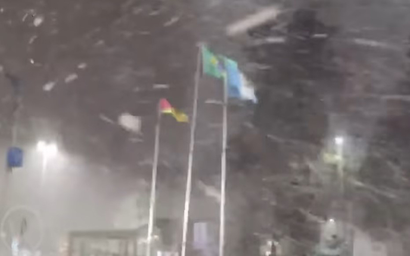 Waqtnewstv's tweet photo. برازیل کے مختلف شہروں نے برف کی چادر اوڑ لی
https://t.co/lHmIcKZ4Db
#Brazil #Weather #Snowfall #RareSnowfall #Southern #ColdSnap @metoffice #SnowInBrazil https://t.co/bFyD2nkWSB
