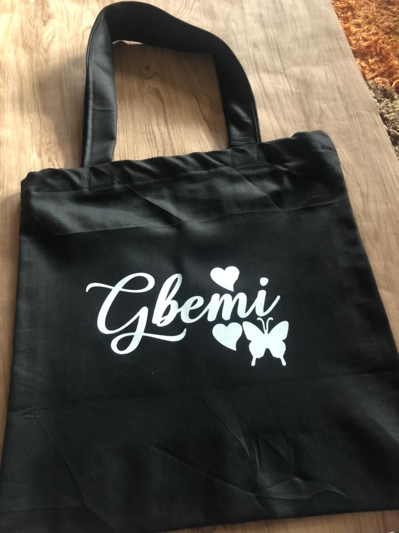 tote bags with names on them