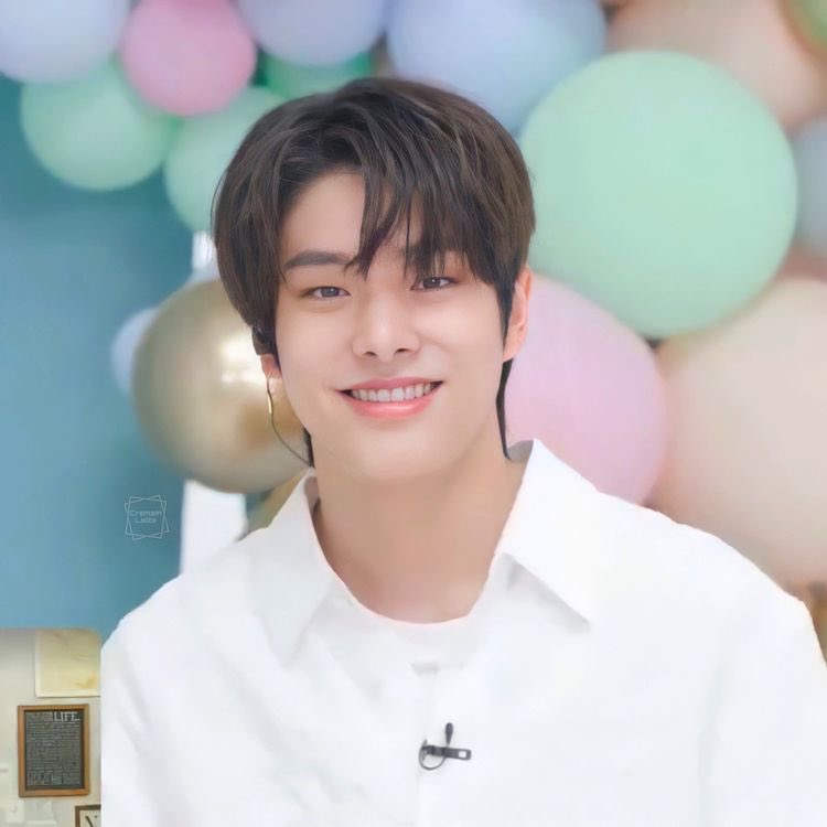 hoonstellar's tweet photo. — a thread showing how sim jaeyun is well-raised by his parents and is the sweetest human being to ever exist https://t.co/SXMZYYKxou