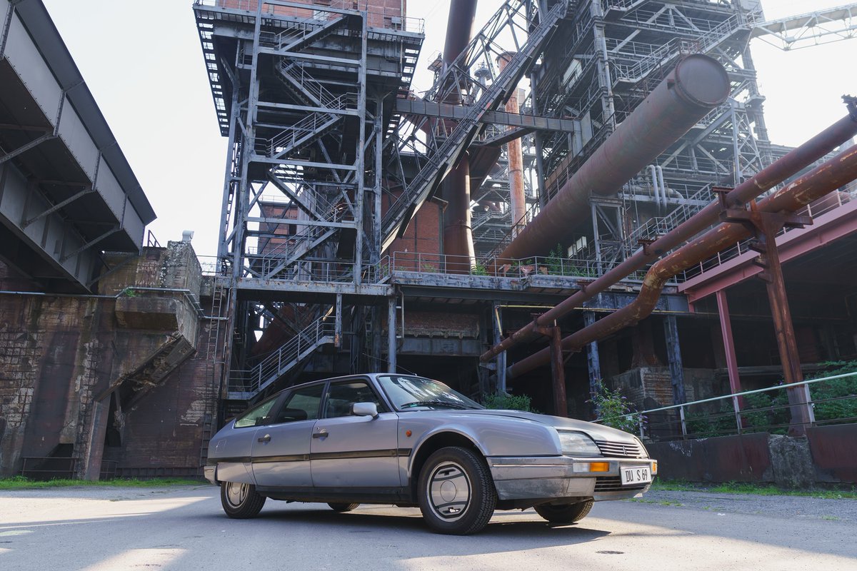 Das Original-Auto von Horst #Schimanski! 😎Am Sonntag, 01.08.21 könnt Ihr den Citroen CX 2400 Turbo beim #Oldtimer-Treffen des AMC Duisburg 1950 e.V. auf der Dreieckswiese im Sportpark Duisburg bestaunen. 
#tatort #kultkommissar