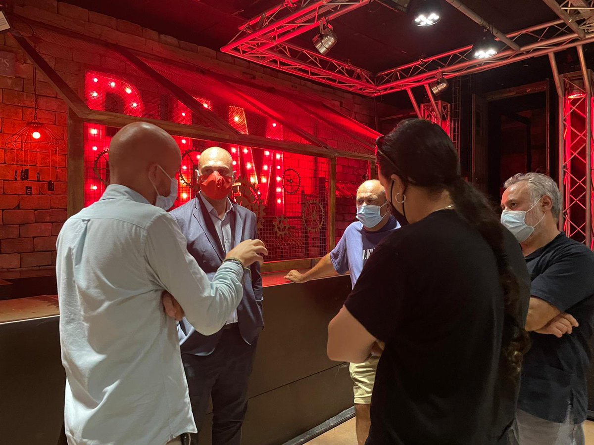 rex_pedro's tweet photo. 🎙🎸Murcia contará con un Festival de Salas, impulsado por la Concejalía de Cultura, Turismo y Deportes, único en la Región, para incentivar la actividad de las salas musicales del municipio mermadas por la pandemia, y visibilizar las propuestas de los grupos locales incipientes. https://t.co/eq0bZd1lLN