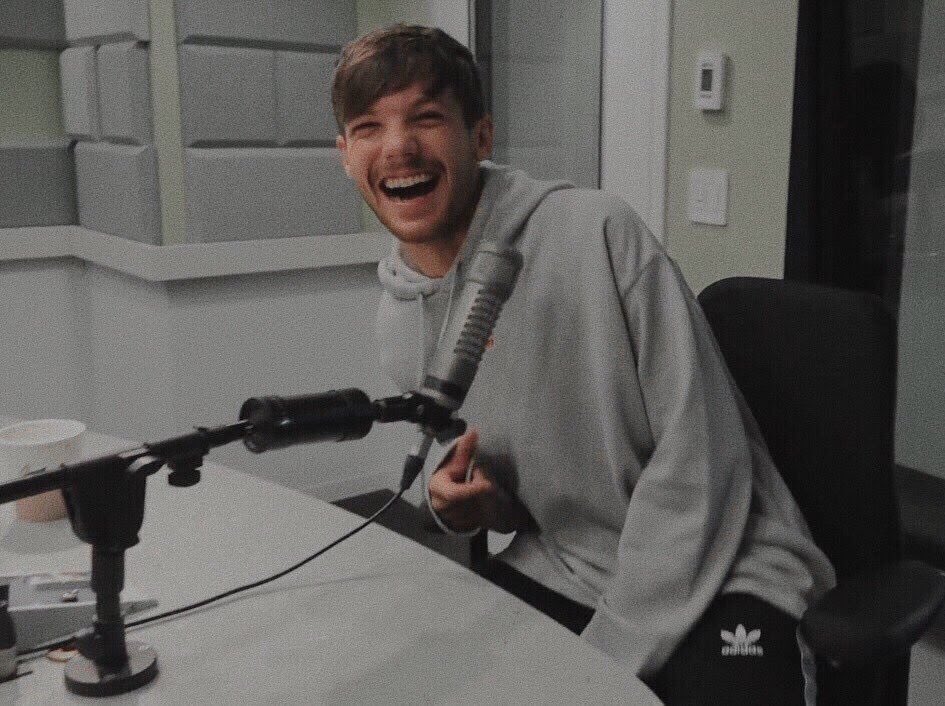 best louis pics (@louist_pics) on Twitter photo 