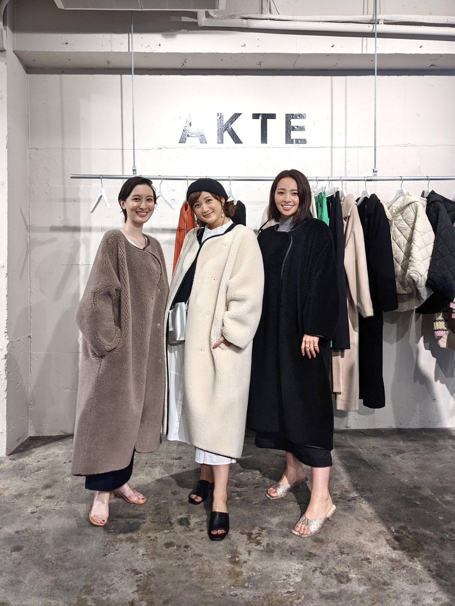 新品未使用】AKTE ロングボアコート www.innoviafilms.com