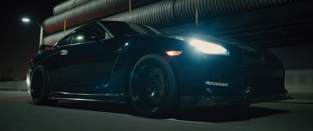 毎日映画トリビア على تويتر 夢のガレージ トイショップ に並べられている車をよく見ると 故ポール ウォーカーが前作で乗ってた青い日産gt R R35がこっそり登場 実生活でもgt Rは彼の思い入れのある愛車だったらしいので 追悼の意味も込められてるはず 金曜 毎日映画トリビア على تويتر 夢のガレージ トイショップ に並べられている車をよく見ると 故ポール ウォーカーが前作で乗ってた青い日産gt R R35がこっそり登場 実生活でもgt Rは彼の思い入れのある愛車だったらしいので 追悼の意味も込められてるはず 金曜
