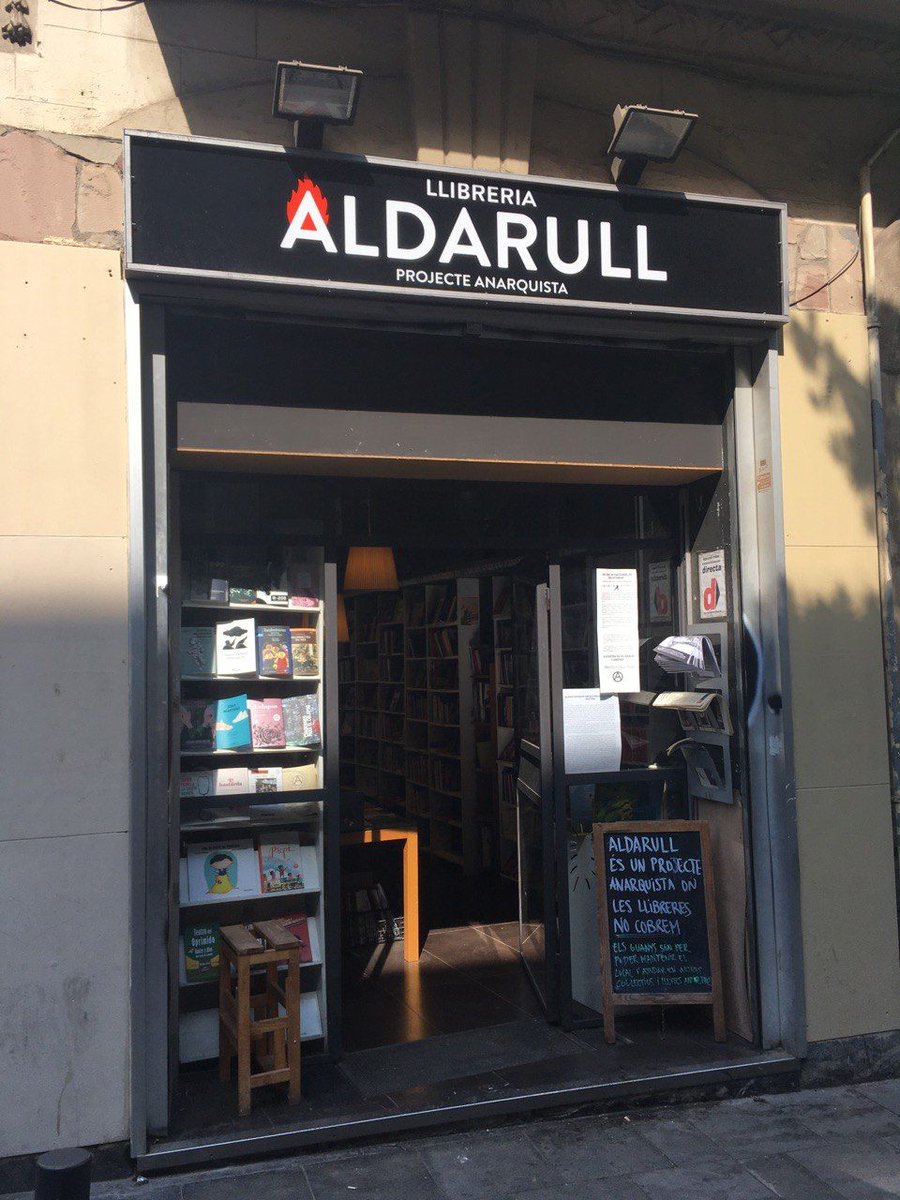 Avui és l'última tarda que obrim. A l'agost, com sempre, tanquem per agafar forces pel setembre. No us quedeu sense lectura! ❤️📚