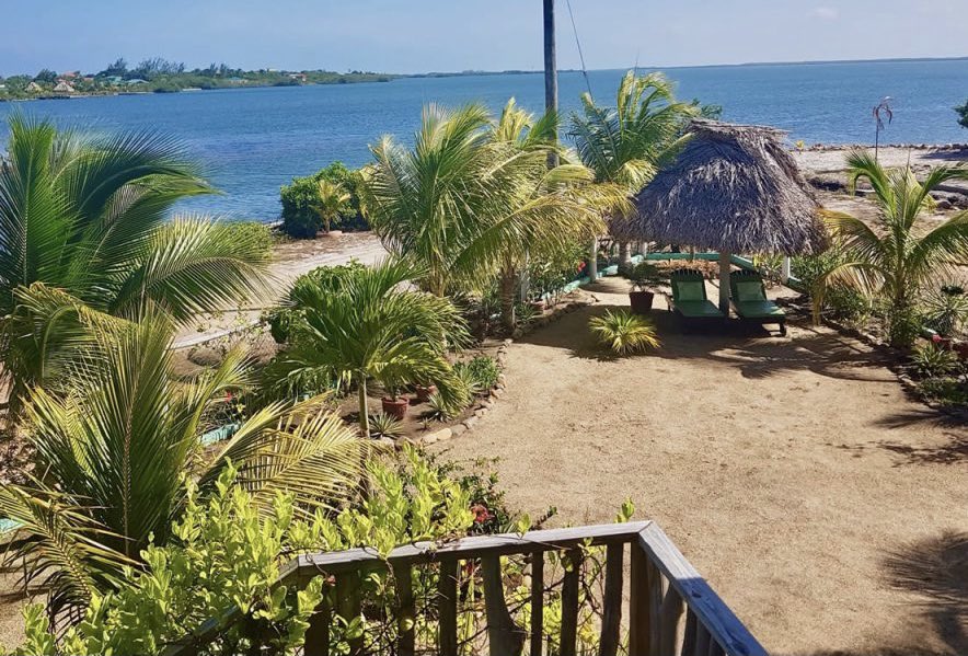 Tokyo4Me's tweet photo. House hunting in Belize was a great experience!!😎🏝 https://t.co/ymydxtPscZ