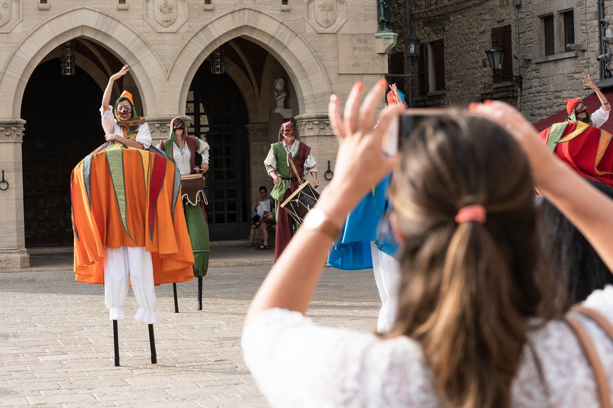 HistoriClick – una storia da raccontare

📸 Scatta una #foto, tagga il profilo instagram di Historica e usa l'hashtag #HistoricaSanMarino

#Vinci una cena o pernottamento per due a #SanMarino

📅Hai tempo fino al 31 luglio 2021!

Scopri di più👇
bitly.ws/fQhK