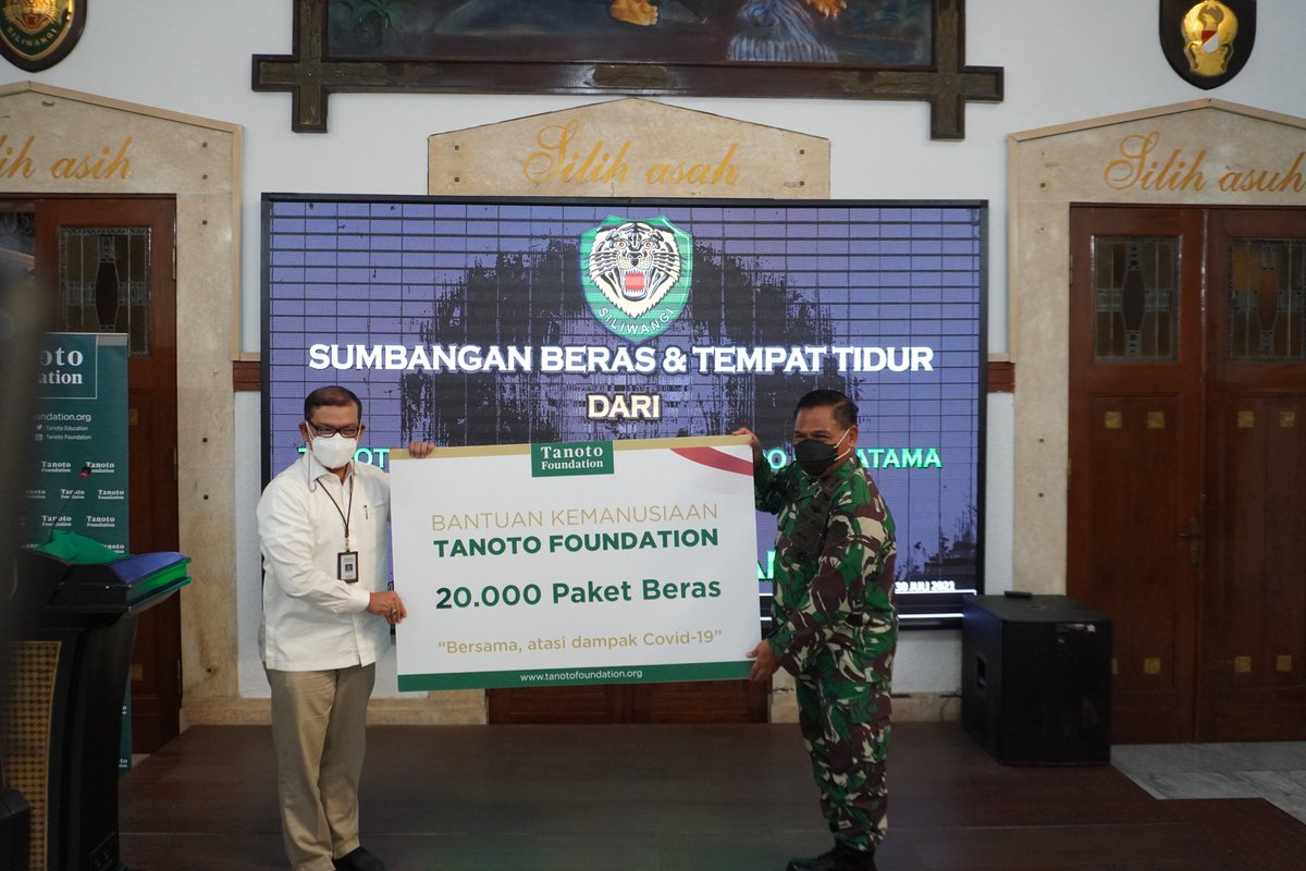 Dalam bentuk kepedulian terhadap warga Jawa Barat yang kesulitan mencari nafkah di tengah pandemi Covid-19, Tanoto Foundation mendonasikan sebanyak 40.000 paket beras ukuran 5 kg dengan total sebanyak 200 ton.

#TFuntukIndonesia