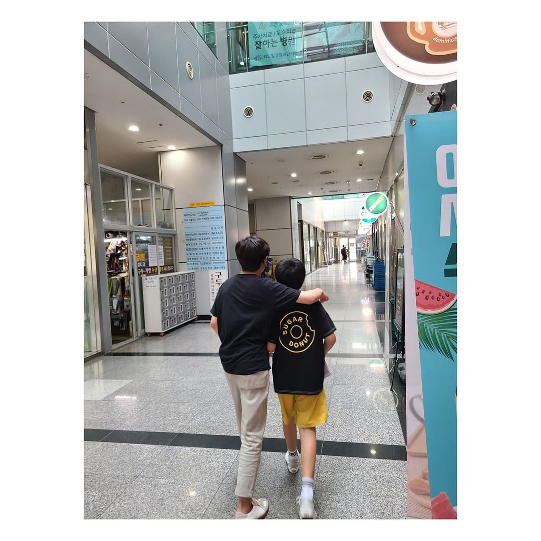 6235231101h's tweet photo. 명태즈 오늘 또 만났냐구ㅋㅋㅋ거의 모 인생친구 https://t.co/pj6GP5Z1AR