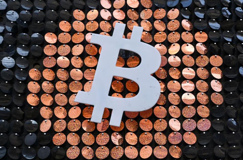 Forbes Crypto (@forbescrypto) on Twitter photo Germany to allow institutional funds to invest in bitcoin and crypto for the first time. The funds, available only to institutional investors, currently manage approximately $2.1 trillion in total: by <a href="/BillyBambrough/">Billy Bambrough</a>
on.forbes.com/6011ygGRT Germany to allow institutional funds to invest in bitcoin and crypto for the first time. The funds, available only to institutional investors, currently manage approximately $2.1 trillion in total: by <a href="/BillyBambrough/">Billy Bambrough</a>
on.forbes.com/6011ygGRT