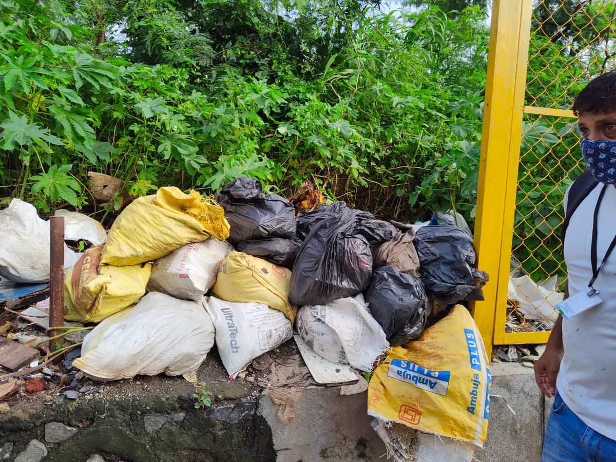 brown_girl25's tweet photo. Let's make this World a better place. Do our bit...kuch bada nhi chotti shuruaat krte hai❤️.Mangroves  existence is getting threatened in  the places where they are most needed #mangrooves  #cleanupday #awareness let's protect our surroundings. https://t.co/XOcUqGs1V9