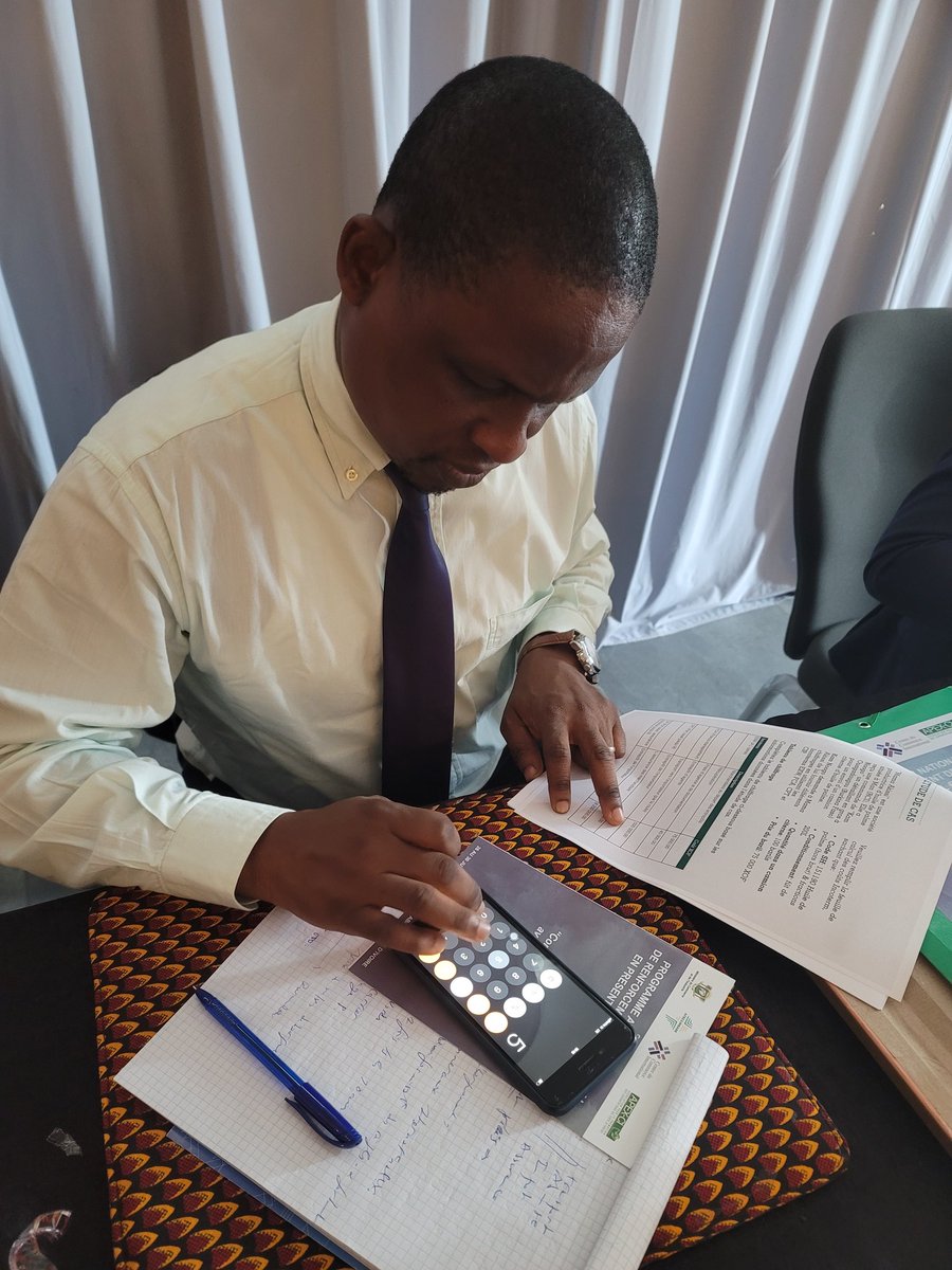 kantchari's tweet photo. 👉🏾Understanding the #incoterms
👉🏾Choosing the right #logistic service provider
👉🏾Development of #blockchain for #trade
Have been identified as key ingredients to effectively deliver goods within #Africa for #SMEs on #Day4 training, in #Abidjan #ApexCi #OneTradeAfrica @Afreximbank https://t.co/jB4wBLsBBS