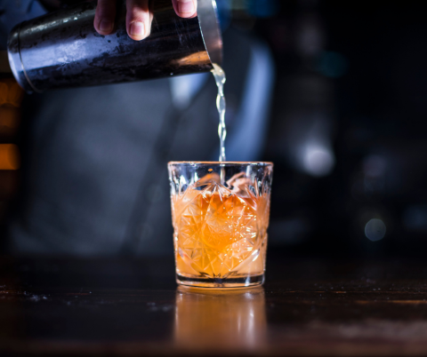 Happy Hour time! 🍸🍹

Join <a href="/blasusmag/">blasus</a> Founder and Editor Rob Jones on a journey around Wales through 3 delicious cocktails on 11 September. 

eventbrite.co.uk/e/dosbarth-mei…