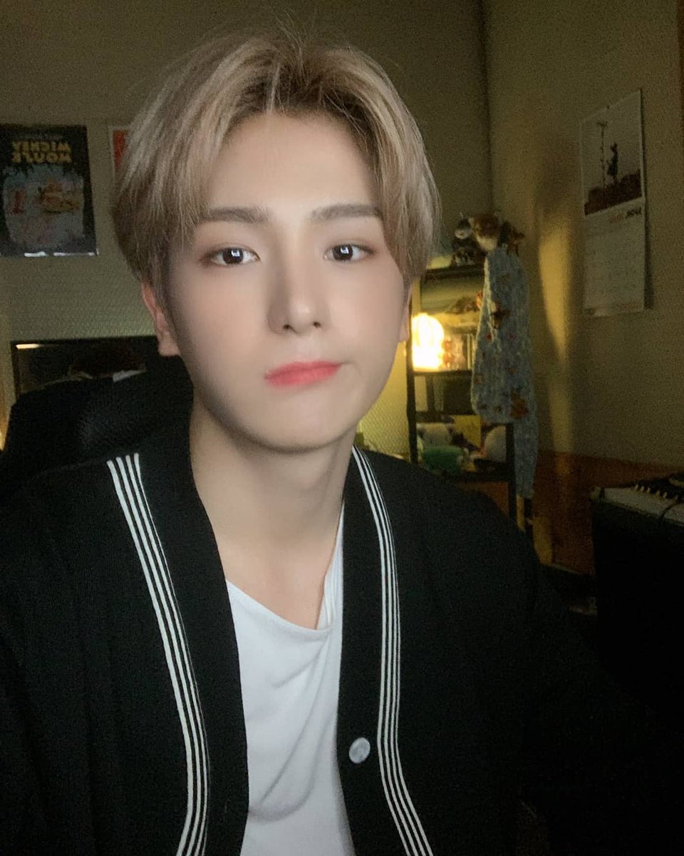 navres_r's tweet photo. hai dude !!

mutualan ? rt or like 🥢
bmf or up to you ?! dm me

▂▂▂▂▂▂▂▂▂▂▂▂▂▂▂▂▂

#roleplayer #roleplayeraccount #roleplayerkpop #roleplayerindo #roleplayertwt #roleplayaccount #mutualan https://t.co/ptRLTMNCKl