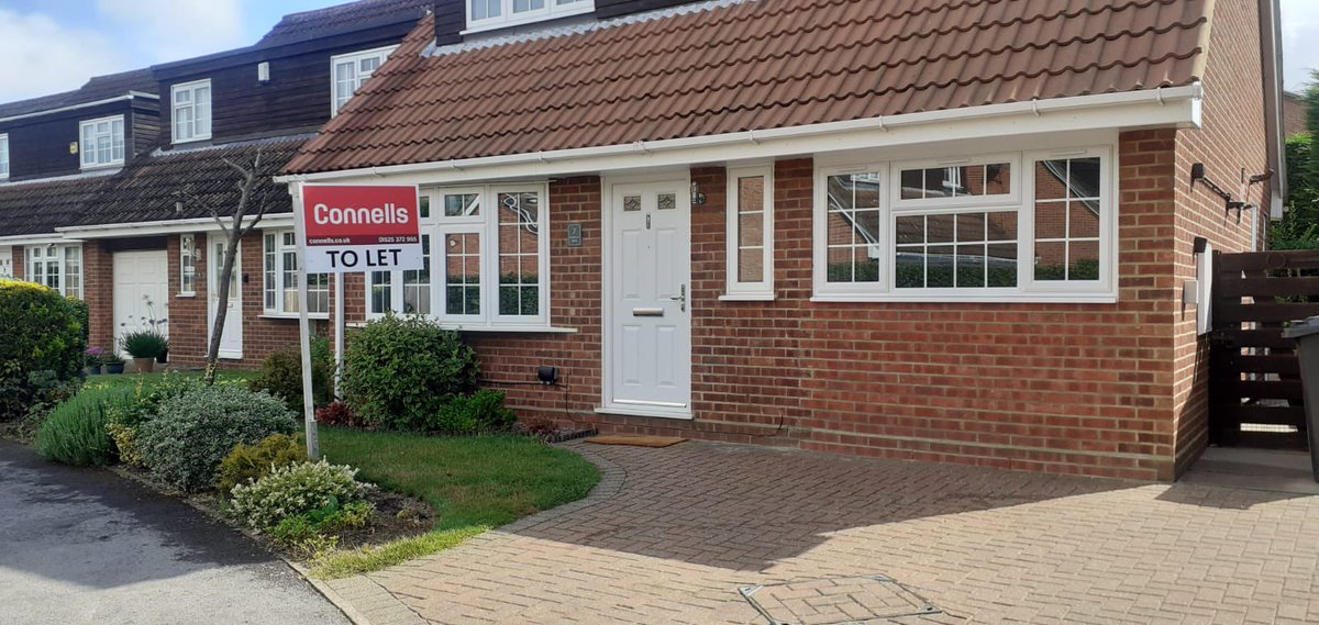Shepheard Property Ltd (@shepheardprop) on Twitter photo The correct Agents board is now up outside the property. rightmove.co.uk/properties/110… The correct Agents board is now up outside the property. rightmove.co.uk/properties/110…