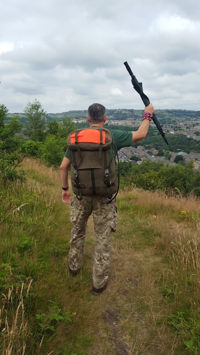 ThePARAS10's tweet photo. Love these tributes to Maj Digby Tatham-Warter being sent in from the Virtual Arnhem this week.
Just a few days left of this event then the countdown is on to LIVE CATTERICK in
5
WEEKS
TIME!!
π€©π₯³ππ€ͺπΎ
#excitedmuch #virtualarnhem #feelgoodfriday #countdowntoliveevents https://t.co/QltD06ho7y
