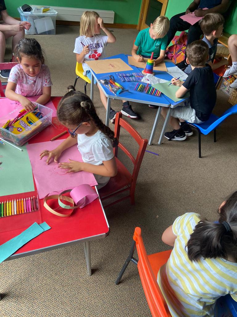 ymcaessex's tweet photo. Our Holiday Club members at St Stephen's are very energetic! This is what #ActiveAte #HAF2021 is all about!
Our Clubs provide fun physical and enrichment activities, as well as providing a hot lunch.
Bookings for next week onwards can be made here: https://t.co/r7HooJFkme https://t.co/bPA3TLWoWz