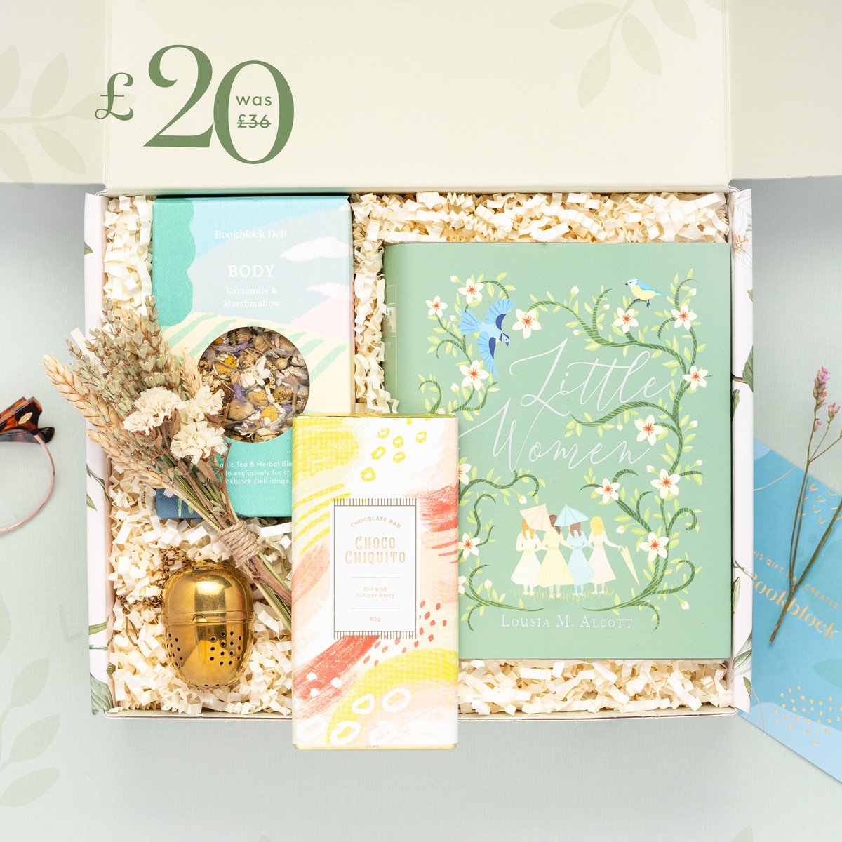 Need a thoughtful gift or just fancy treating yourself? Our Coming of Age gift box is available for £20 this weekend as part of our bi-monthly Gift Box Club ☺️ bookblock.com/offer/little-2…