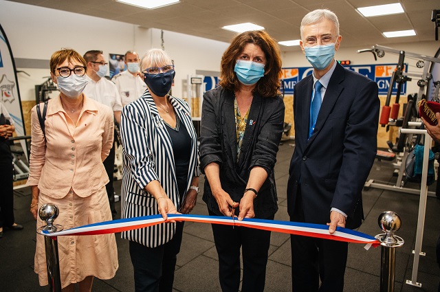 Le commissariat de Choisy le Roi inaugure sa nouvelle salle de sport
Le Préfet de Police Didier LALLEMENT inaugure  la  salle de sport du commissariat de Choisy le Roi.  Avec Brigitte JULLIEN et Hélène MARTINI

sportpolice.fr/actualites/le-…

<a href="/GMF_assurances/">GMF</a> 
<a href="/prefpolice/">Préfecture de Police</a> 
<a href="/FSPN_COM/">FSPN</a>