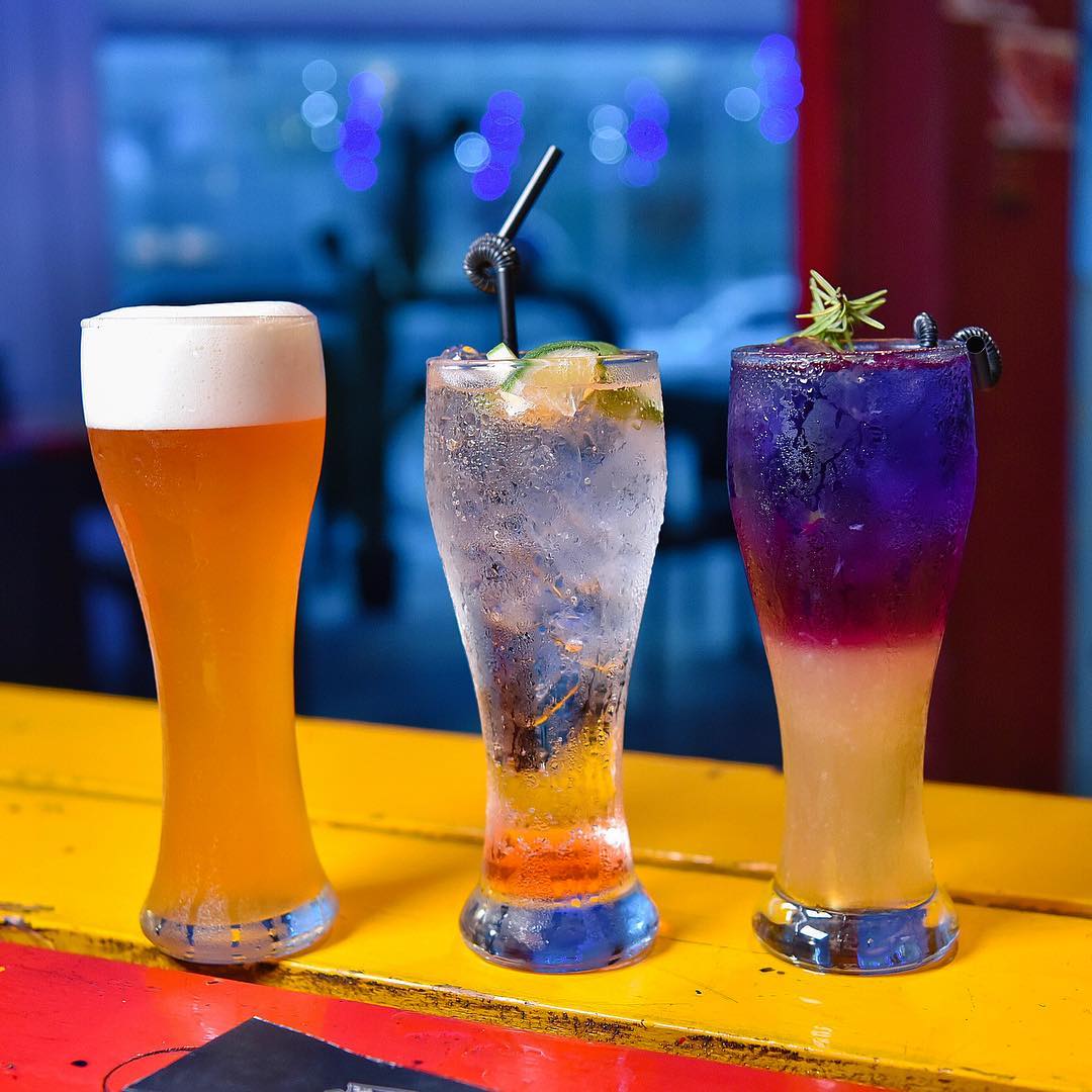 taichungtravels's tweet photo. 美食とお酒は当然なことでしょう!
海外ブランドのビールが好きなら、
#ZhangmenBrewery台中勤美店 #MARSIR できっと満足できるでしょう。それとも台湾風が王道だとしたら #drunken-duck で台湾ビールを一杯飲みましょう!
※未成年者の飲酒は禁止されています※ https://t.co/GS9PzguBC4