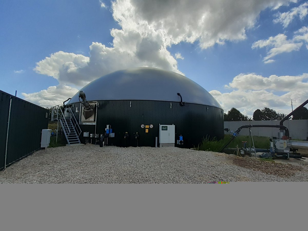 Prefet27's tweet photo. #EnergiesRenouvelables

Visite des installations de @Peupliers27 par V. Sené-Rouquier, SP #Andelys, en présence du maire de #Flipou.
↪️ une valorisation écologique des effluents d'élevage par une gestion moderne et maîtrisée de la méthanisation https://t.co/ffPJ2f9Frh