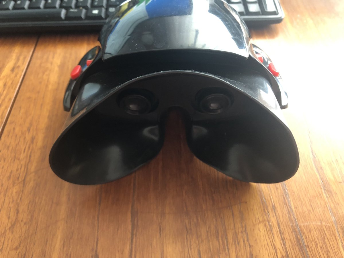 BrittRecluseuk's tweet photo. This is new to the collection but having trouble finding out info - anyone familiar with it? Quite cool! #spiderman #technosource #2007 @gamesyouloved @kingmonkey25 https://t.co/zm24OJfswt