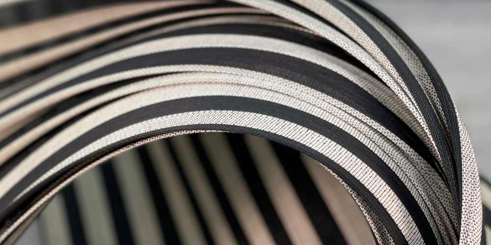 parkinfabrics's tweet photo. Jinsin Contour, a delicate pattern. It looks brilliant when twisted and really adds a luxurious feel.
#milliner #millinery #forthefabricsoflife #milliners #millinerydesign #millinerycouture #millinerysupplies #millineryinfo #couturemillinery #hatsofinstgram #parkinfabrics https://t.co/XdU1pselH2