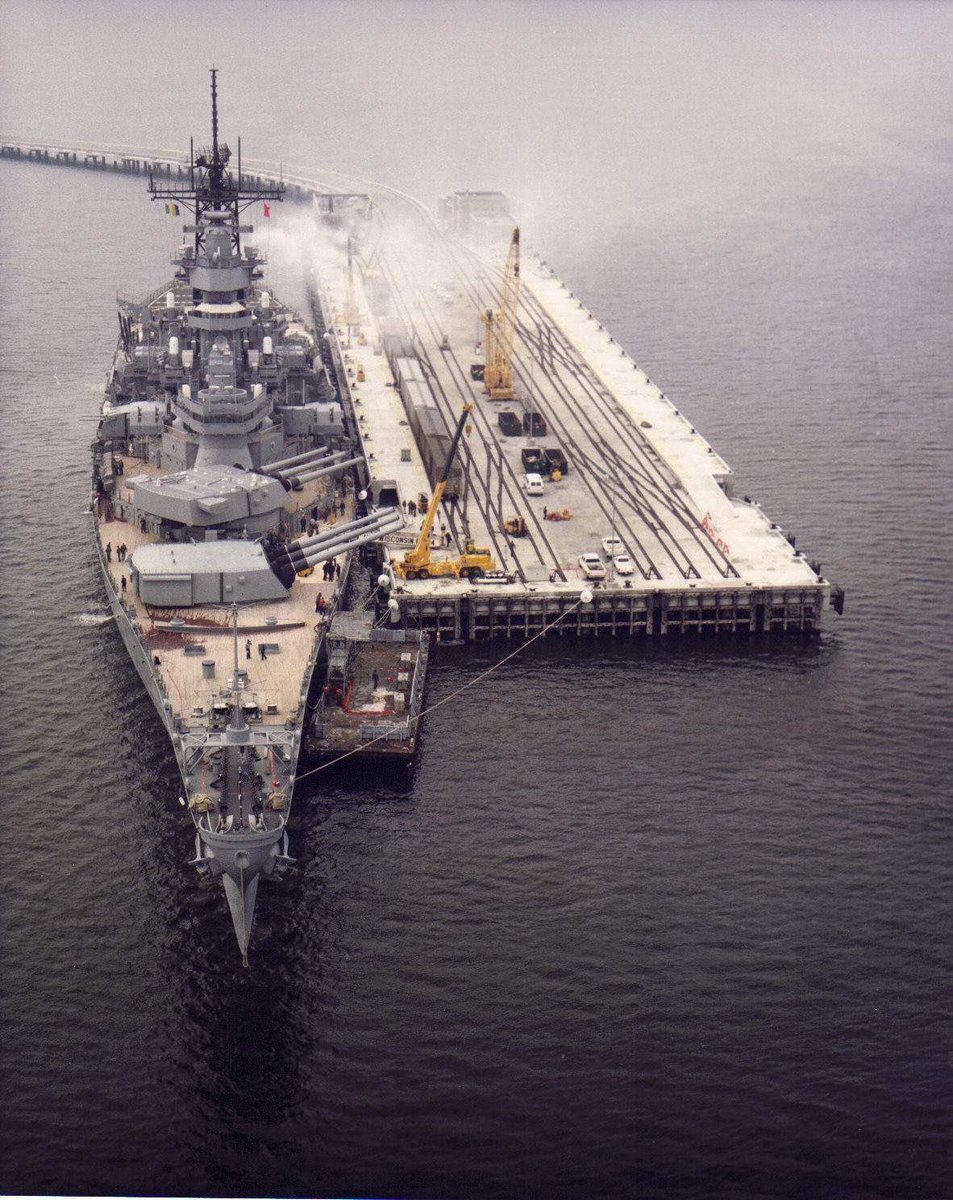 Rich_Ships's tweet image. 🇺🇸 BB-64 USS WISCONSIN

Philadelphia Navy Yard

2nd ship named #Wisconsin

Laid 25-Jan-1941
Launch 7-Dec-1943
Comm 1: 16-Apr-1944
Decom 3: 30-Sep-1991

6x BStars + NUC

Museum in Norfolk, VA

-P1&amp;amp;2 During sea trials circa Recommission 3 in 1988
-P4 Jan-1945

#BB64 #USSWisconsin