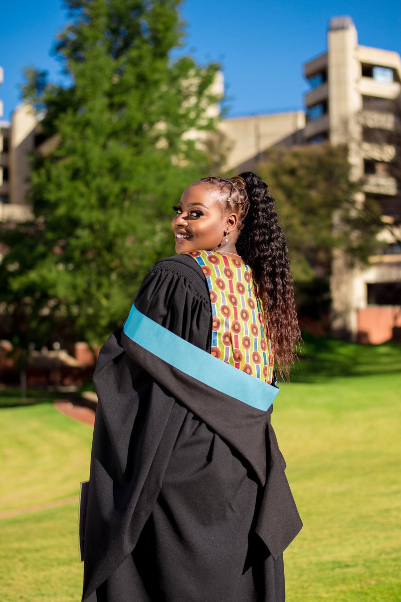 uMaNgwenya_'s tweet image. Ladies and gentlemen, an Engineering Graduate 🎓🎓💃🏽