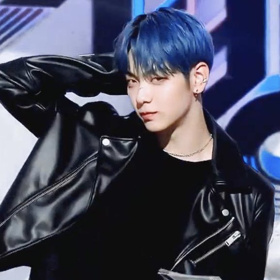 ً (@rockstarchoisb) on Twitter photo 