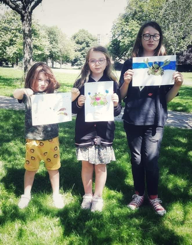 author_wells's tweet photo. Ruth and I had the pleasure of meeting a local Home Education group for one of our very special Little Crab events. Take a look at some of the wonderful drawings and paintings that were produced. 🥰🦀 https://t.co/cPMSPxq14n