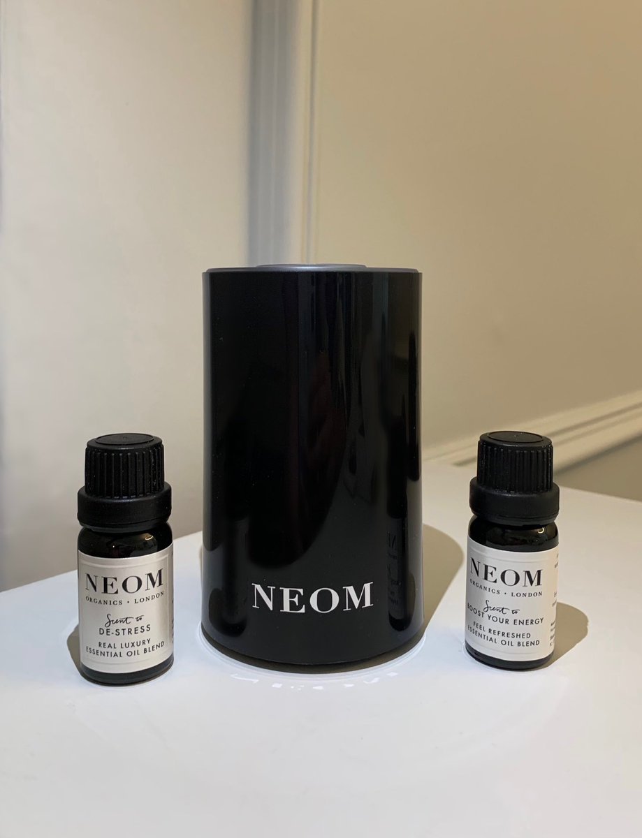 Love our new ✨Neom Wellbeing Pod✨ Designed to deliver the perfect amount of scent to improve your wellbeing with 100% natural essential oils.

It is important to us to create a calming, relaxing environment making every step of the patient’s journey positive🤍☺️