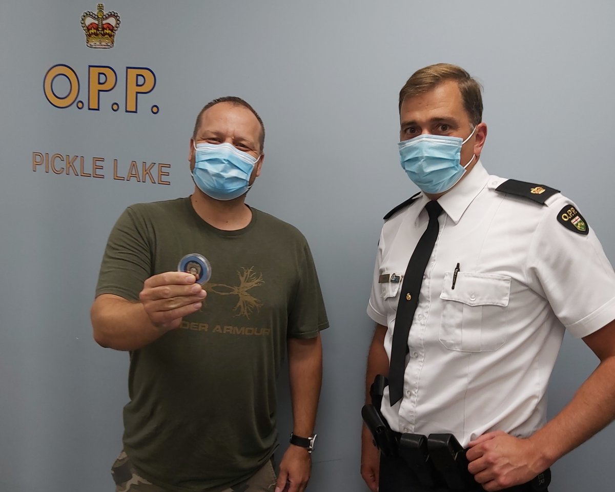 OPP_NWR's tweet image. #PickleLakeOPP Constable K. Miclash was awarded an Interaction #OPPValues coin for his community service, recognizing #HistoricTrauma and providing firewood to elderly Indigenous Community members to heat their cabins through the winter of 2020/2021. #ThankYou #Community ^ad