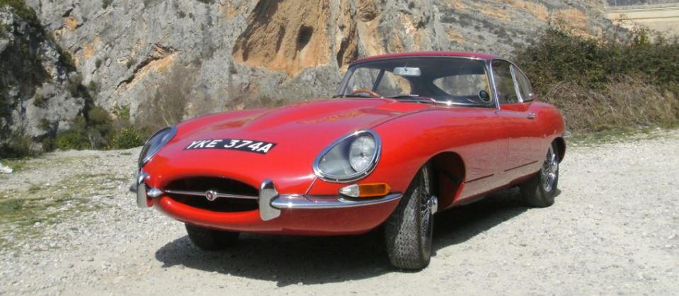 The E-type created a sensation when it was launched at the Geneva Motor Show in March 1961. Here was a beautiful sports car with the promise of a top speed of 150 mph, available for little more than £2,000 in the home market. #JaguarDaimlerHeritageTrust bit.ly/3rdFFt7