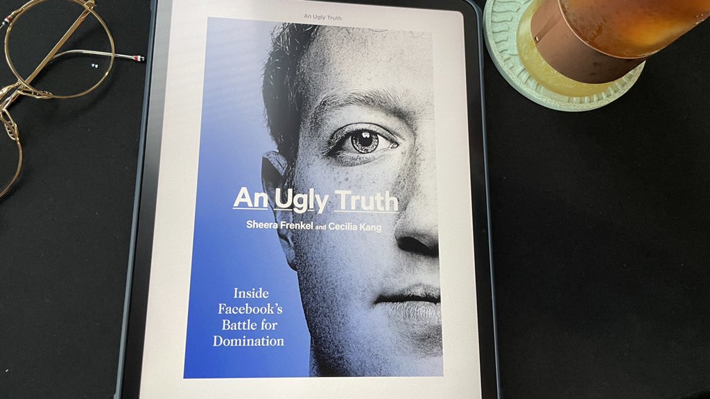 aimmeholic's tweet photo. What a fun read !! Something you’ll never find in any FB related books. 📚 #2021Read #ePub🤓 https://t.co/ScHZz7sYXD